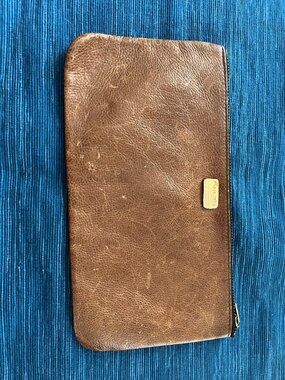 Moss Mills | Brown Leather Clutch